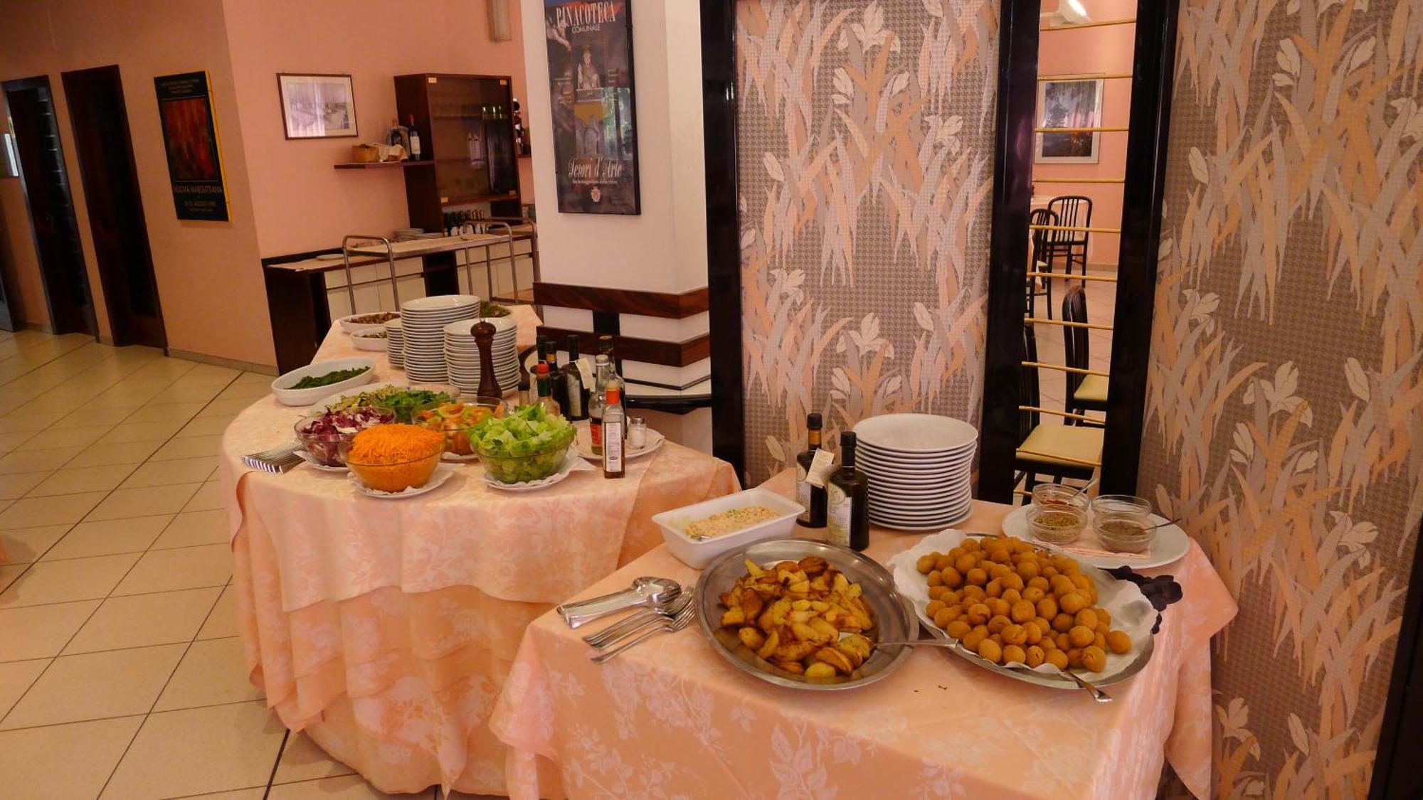 Hotel Grassetti Piediripa Екстериор снимка