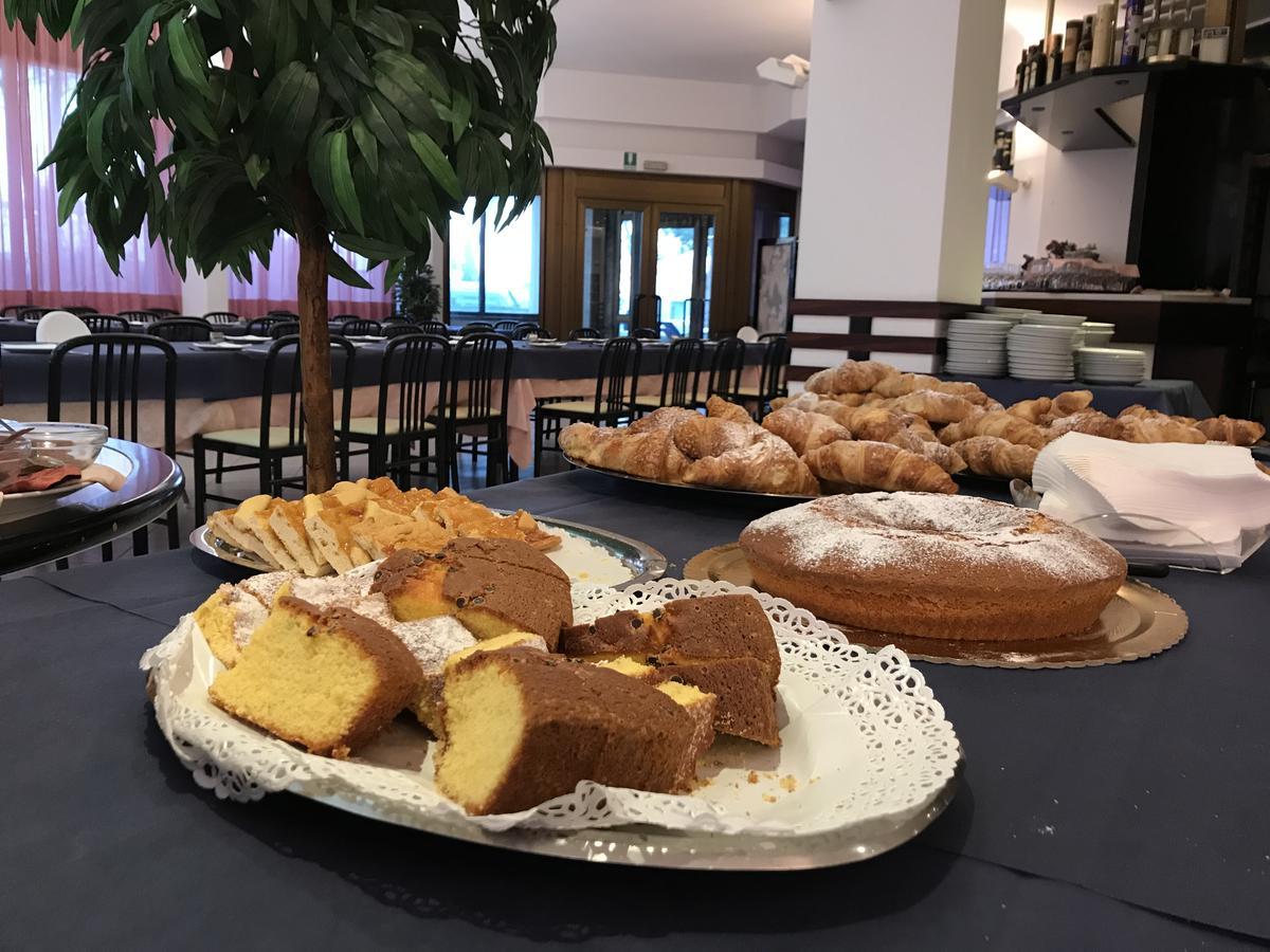 Hotel Grassetti Piediripa Екстериор снимка